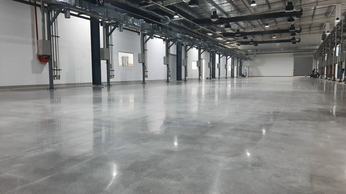 Ưu điểm khi đánh bóng sàn bê tông giúp bề mặt bền đẹp, dễ vệ sinh và nâng cao giá trị công trình